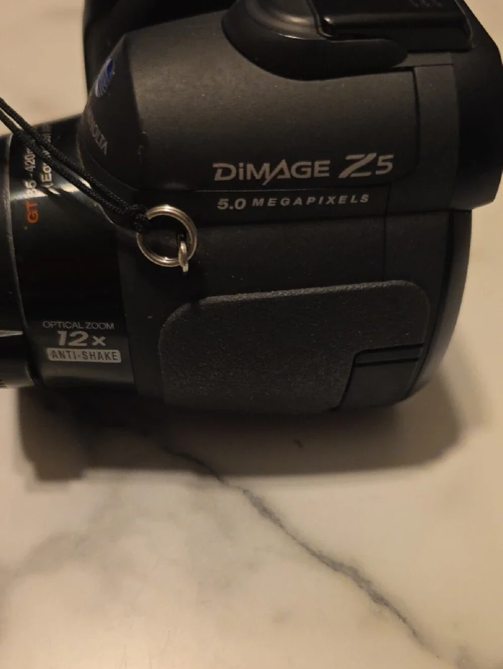 EXC+ Konica Minolta DiMAGE Z5 5.0MP Digital Camera - Black -